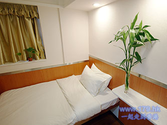 Tsim Sha Tsui Two Stars hotel Ring Wood Guest House room booking cheap Hostel Budget guesthouse