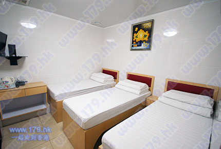 Wing Soen Hong Guest House Cheap room rental in Yau Ma tei kowloon motel room budget youth hostel YMCA YWCA room type price range in Yau Ma Tei